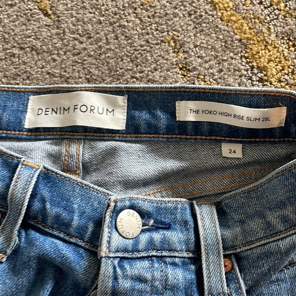 Aritzia Denim Forum Yoko Jeans - Picture 2 of 6